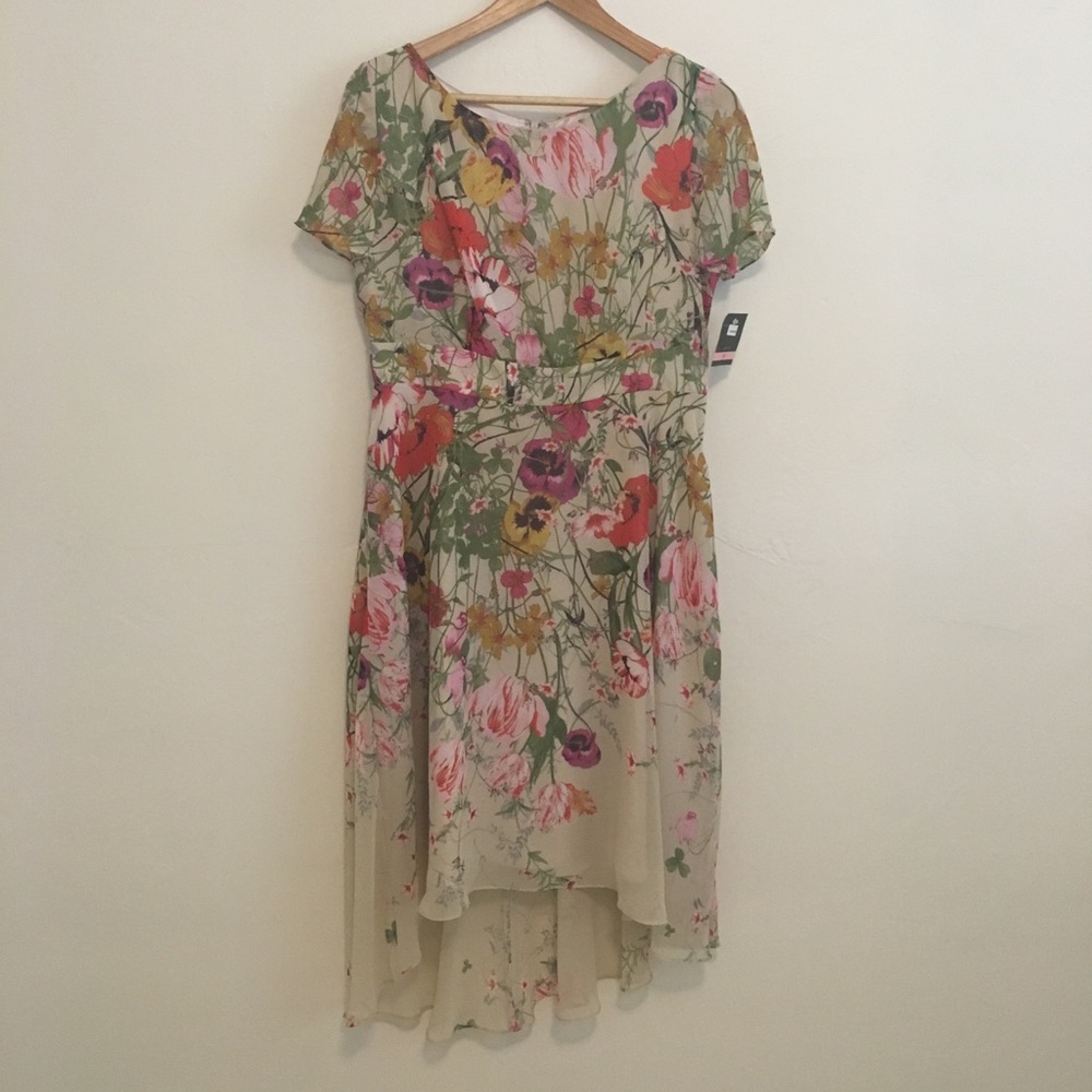 Wildflower print, high/low dress